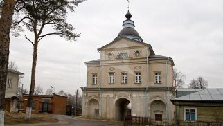 Ворота северные «Святые» с надвратной церковью Рождества Иоанна Предтечи, Покровский Хотьков монастырь