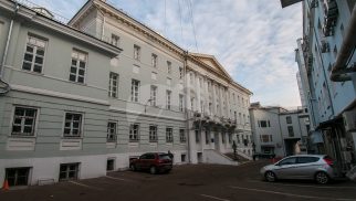 Дом Меншикова, 1778 г., арх. М.Ф. Казаков