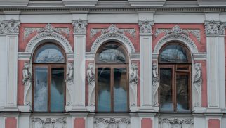 Главный  дом, 1860 г., 1892 г., 1907 г.,  архитекторы П.А. Ушаков, Е.И. Зеленский