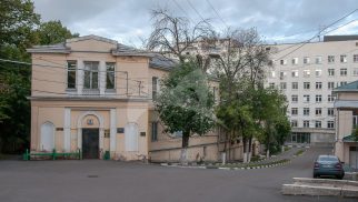 Городская усадьба Баташева (с 1878 г. — Яузская больница)