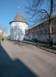 Башня угловая северо-восточная со служебной постройкой, Ансамбль Новоспасского монастыря