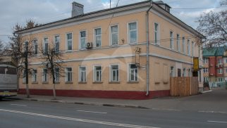 Главный дом, усадьба городская, первой половины XIX в. Здание реввоенсовета, где 26 октября 1917 г. была провозглашена Советская власть в Коломенском уезде