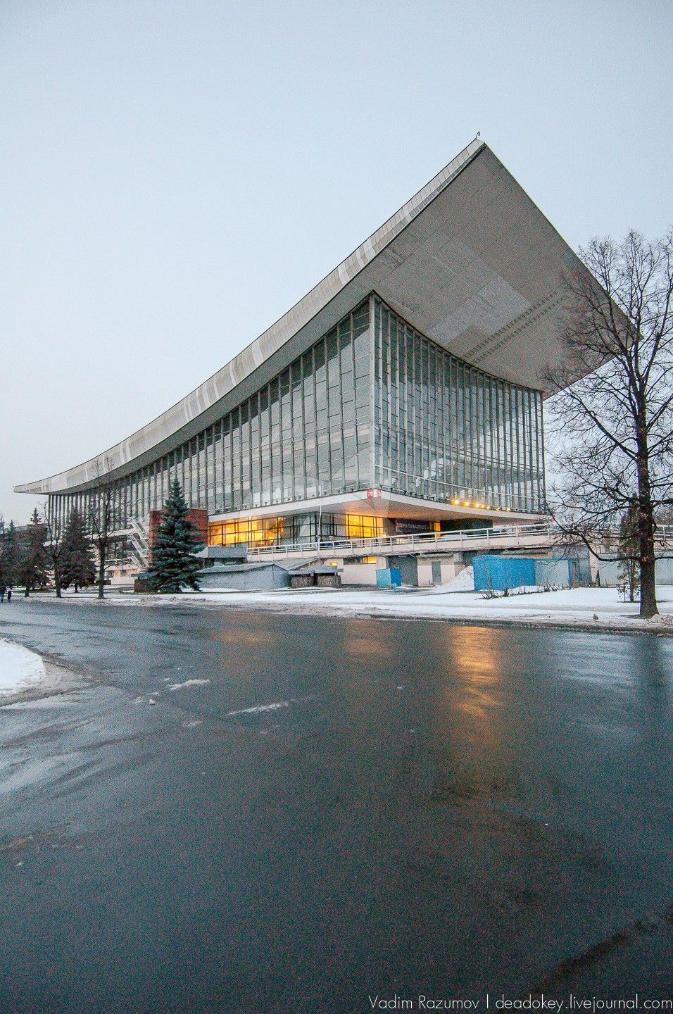 Здание павильона СССР на «ЭКСПО-67» в Монреале, 1967 г., архитекторы Посохин М.В., Мндоянц А.А., Тхор Б.И., 1976 г.