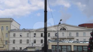 Четыре фонаря (элемент памятника Н.В. Гоголю работы ск. Н.А. Андреева, 1909 г.)