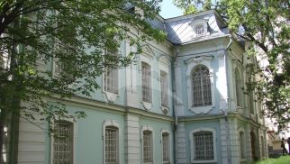 Дом Долгоруковых, середина XVIII в., с палатами XVII в.