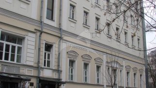 Жилой дом с палатами П.В. Макулова – М.З. Шамзарова, 1690-е гг., XIX в. — начало XX в.  Здесь в 1830-1840-х гг. жил и работал скульптор И.П. Витали