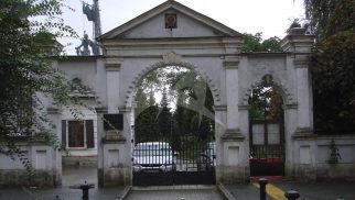 Ворота, ансамбль церкви Николы в Голутвине с воротами