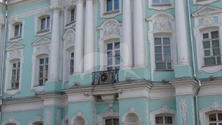 Главный дом с двумя боковыми флигелями, арх. Д.В. Ухтомский, дом Апраксина, 1766-1768 гг.