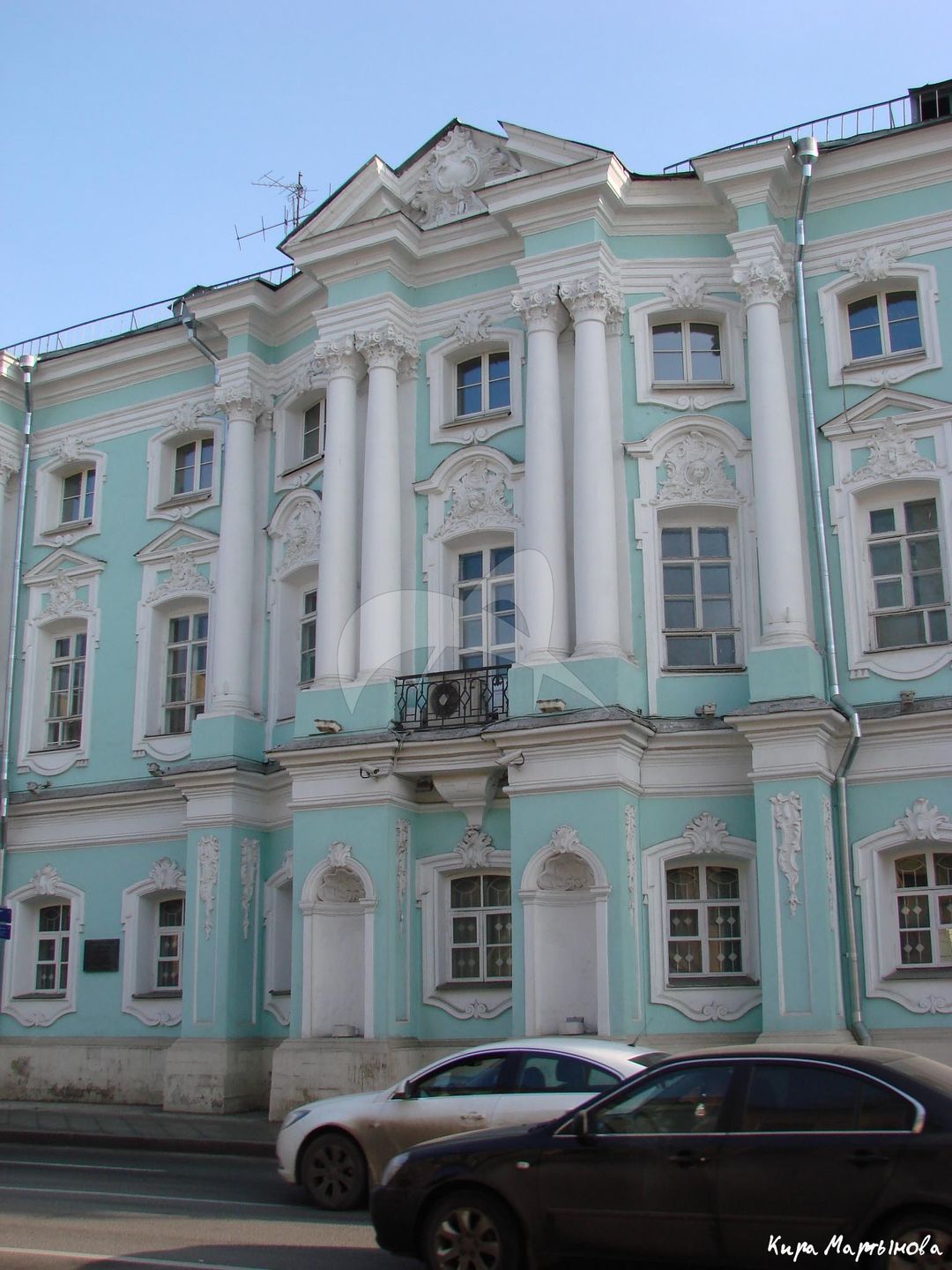 Главный дом с двумя боковыми флигелями, арх. Д.В. Ухтомский, дом Апраксина, 1766-1768 гг.