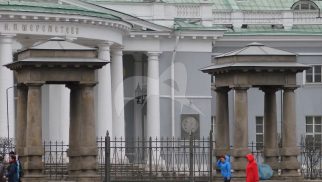Ворота, Странноприимный дом Шереметева, 1792-1810 гг., арх. Е.С. Назаров, Д. Кваренги
