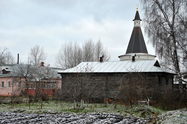 Амбар медовый (деревянный), ансамбль Иосифо-Волоцкого монастыря, ХVI-ХVII вв.