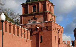 Петровская башня, ансамбль Московского Кремля