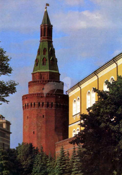 Угловая Арсенальная башня, ансамбль Московского Кремля