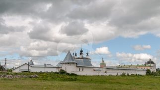 Здание «каретного сарая», ансамбль Белопесоцкого монастыря, XVII в.
