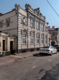 Главный дом, 1820, 1881 гг., арх.-худ. К.И. Андреев, городская усадьба
