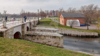 Плотина Верхнего Царицынского пруда, нач. XIX в., усадьба «Царицыно»