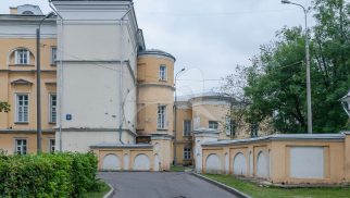 Два боковых корпуса, арх. М.Ф. Казаков, Голицынская больница, 1796-1801 гг.