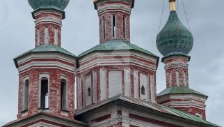 Покровская церковь над южными воротами, 1625-1677 гг., ансамбль Новодевичьего монастыря
