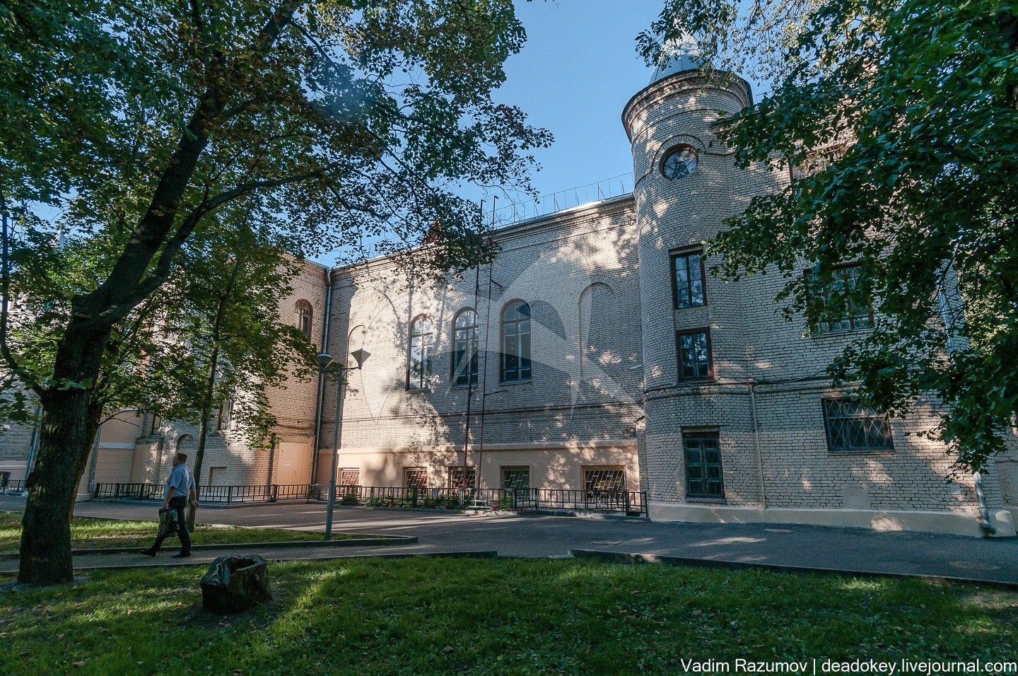 Городская усадьба Высоцких (с 1920 г. - Клуб Московского Окружного Союза  Работников Связи , с 1935 г. - Городской Дом пионеров и октябрят), 1-я  половина XX в., арх. Р.И. Клейн, А.Н. Новиков,