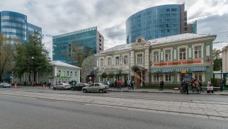 Ворота, комплекс зданий Товарищества кожевенных и суконных фабрик «Алексея Бахрушина и сыновья»