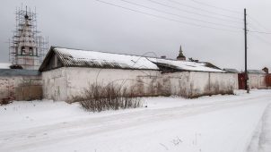 Каретный сарай, Ансамбль Бобренева монастыря, ХVII-ХVIII вв.