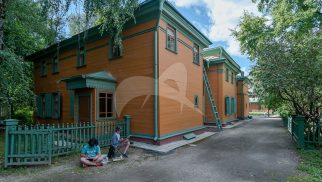 Ансамбль дома-усадьбы, в которой жил Толстой Лев Николаевич в 1882-1901 гг. В доме — мемориальный музей Л.Н. Толстого.
