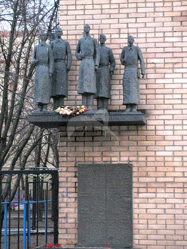 Памятник «Реквием-1941», 1971 г., ск. Д.Ю. Митлянский, арх. А.Е. Розенблюм, П.И. Скокан, бронза
